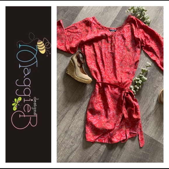 🆕 MAGGIE B SUMMER DRESS - Picture 2 of 5